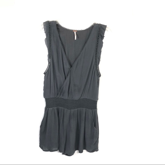 Free people gray ruffle flutter sleeve romper J14 - Picture 2 of 7